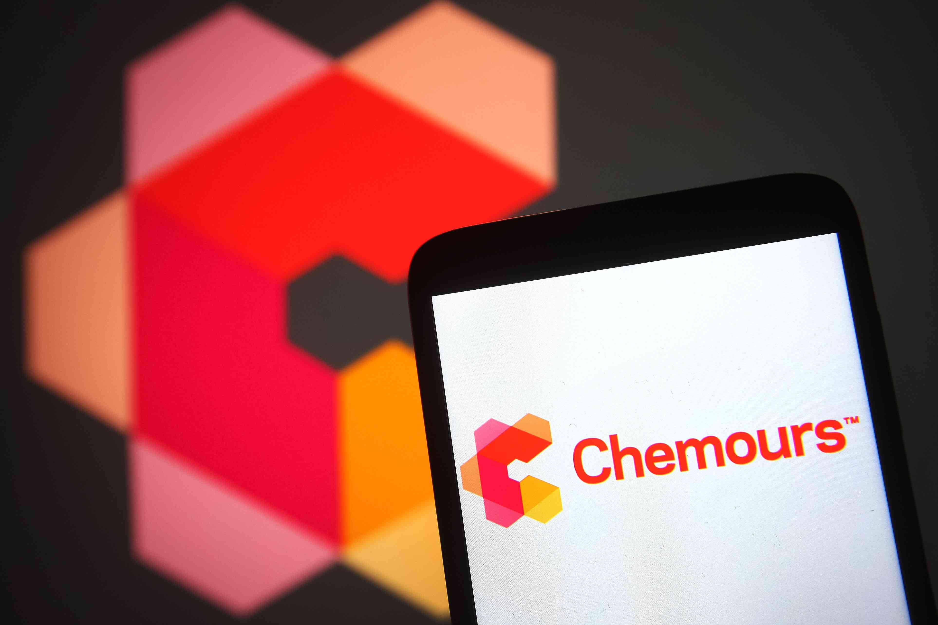 Chemours Rises as UBS Upgrades Stock To ‘Buy’