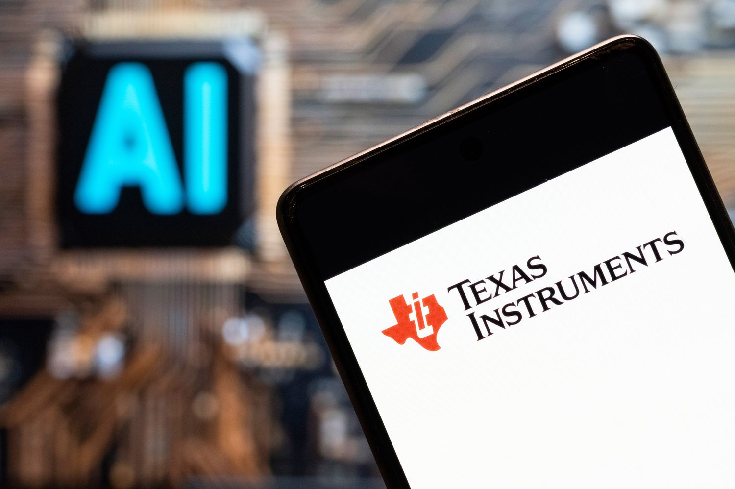 Texas Instruments Gets $1.6B CHIPS Act Money, But Spending Plans in Question