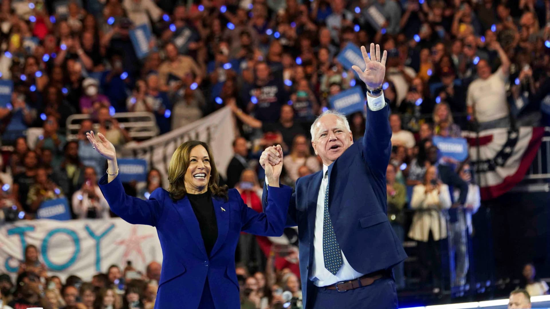 Harris, Walz use Minnesota progressive overhaul as economic ‘roadmap’
