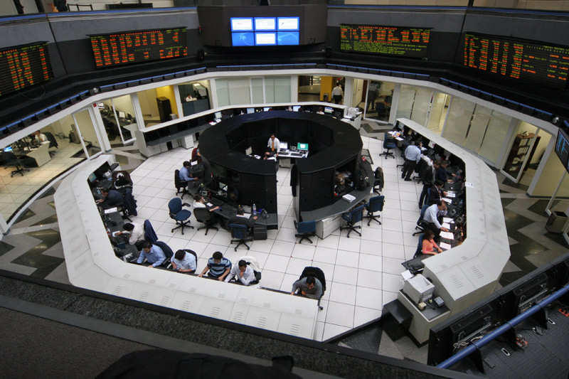 Mexico stocks lower at close of trade; S&P/BMV IPC down 0.69%