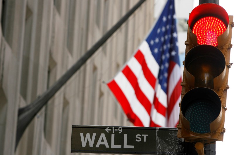 Stock market today: S&P 500 shrugs off hawkish Fed Dec. minutes as yields steady