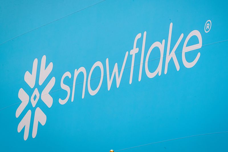 Snowflake a top pick at Oppenheimer into 2025