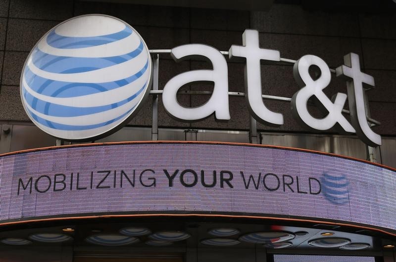 Tim Höttges stays as Deutsche Telekom CEO, Srini Gopalan new COO at T-Mobile US