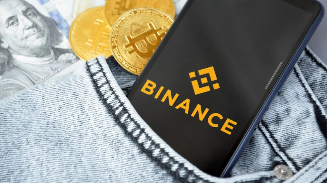 Binance partners Worldpay to integrate two digital wallets for crypto purchases