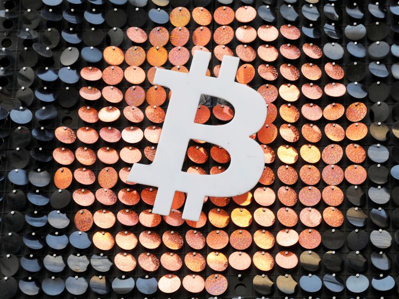 Bitcoin price today: drops to $83.5k as tariff uncertainty rattles risk appetite