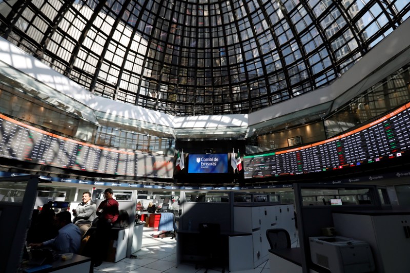 Mexico stocks higher at close of trade; S&P/BMV IPC up 1.90%