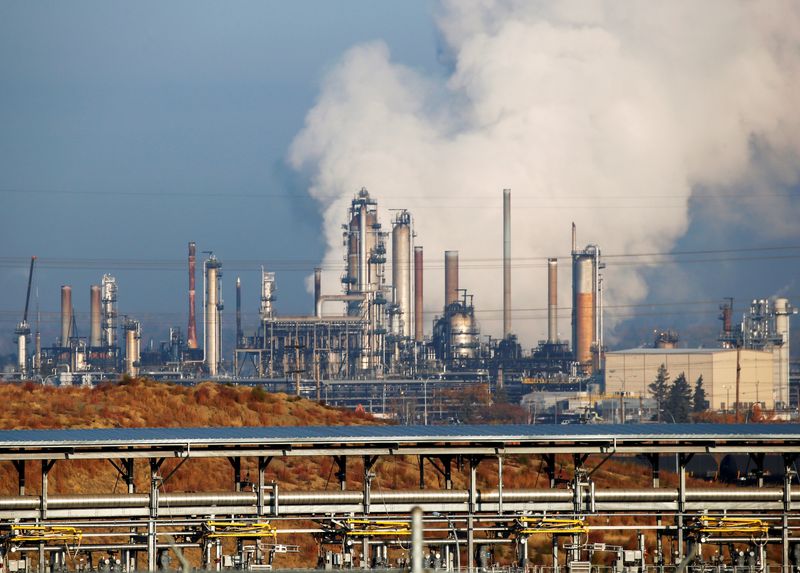 Canada’s Imperial Oil posts record first quarter profit on stronger refining margins