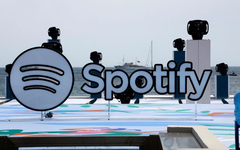 Spotify’s US app update with purchase links gets Apple approval