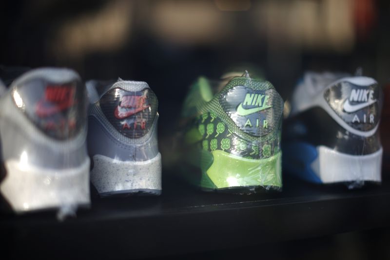 Nike to resume selling directly on Amazon, analysts react