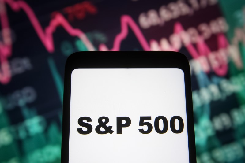 Capital Economics bullish on S&P 500 near-term, cautious on longer-term prospects